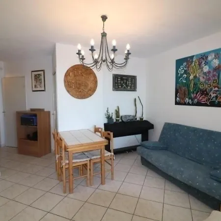 - 6 Pers, 38 M2, 2/1 Apartman